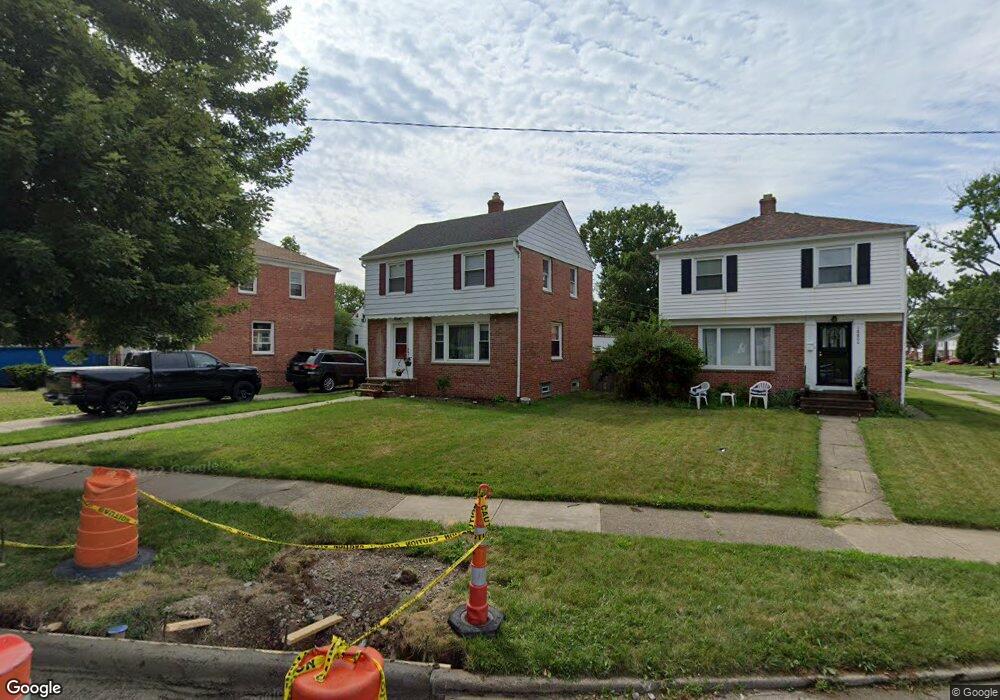 18804 Maple Heights Blvd, Maple Heights, OH 44137 - photo 1