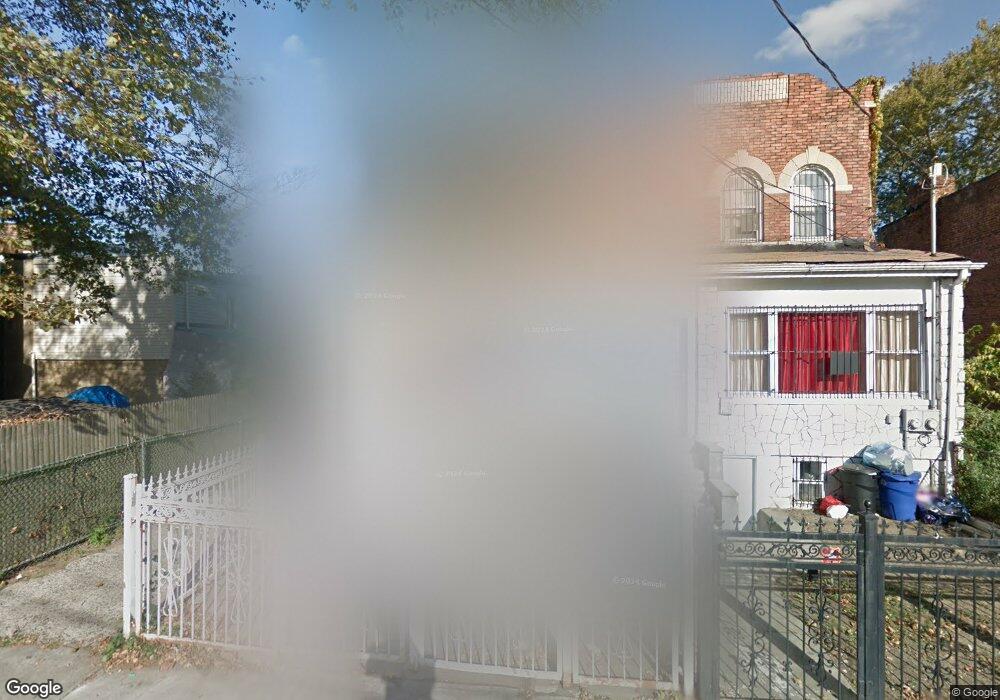 16411 104th Rd, Jamaica, NY 11433 - photo 1