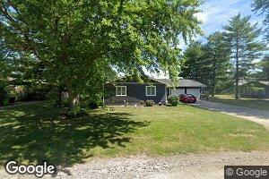 208 Hight Dr, Moweaqua, IL 62550