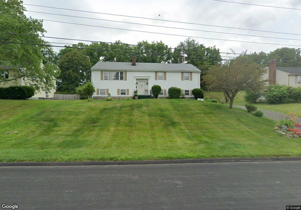 25 Downing Cir, Bloomfield, CT 06002 - photo 1