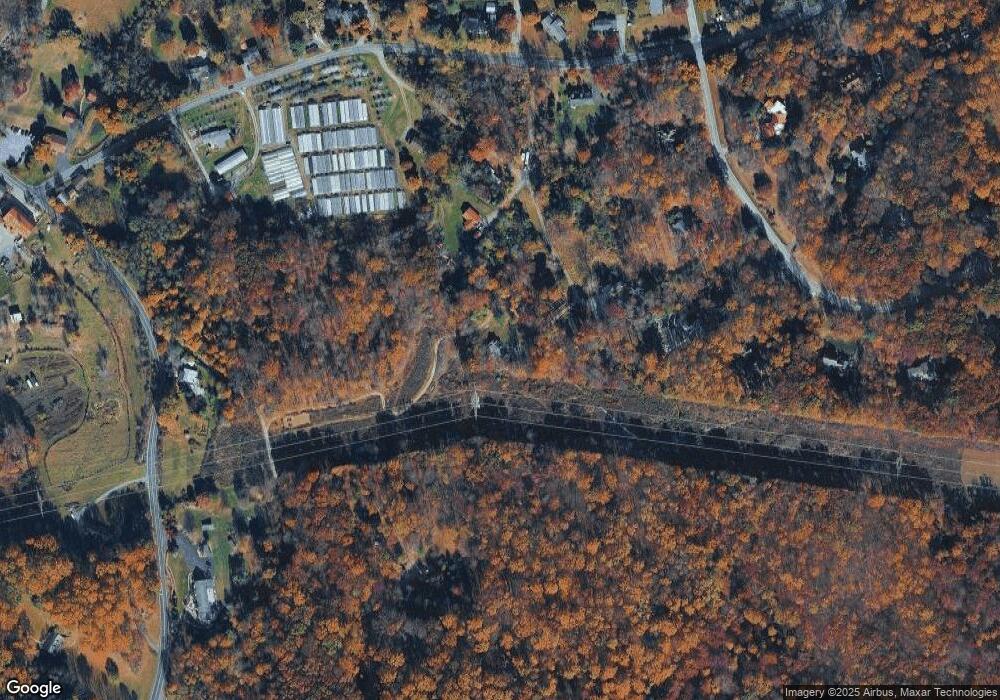 18 Michael Ln, Alburtis, PA 18011 - photo 1