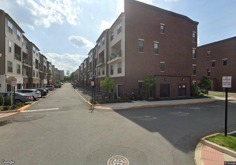 7405 Backett Wood Terrace unit 1303, McLean, VA 22102 - photo 1