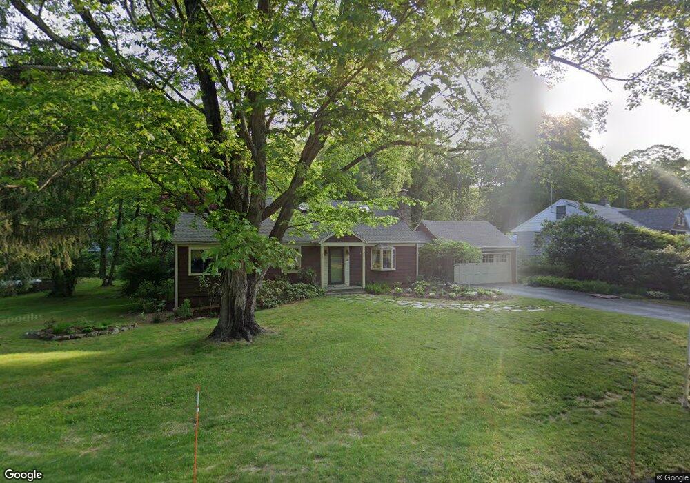 30 E Lake Rd, Trumbull, CT 06611 - photo 1