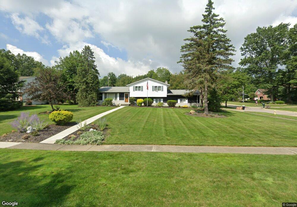 12364 Saturn Dr, North Royalton, OH 44133 - photo 1