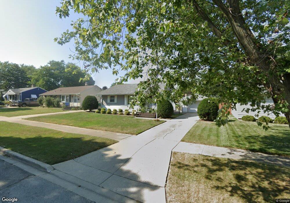 2242 Marshall Pkwy, Waukegan, IL 60085 - photo 1