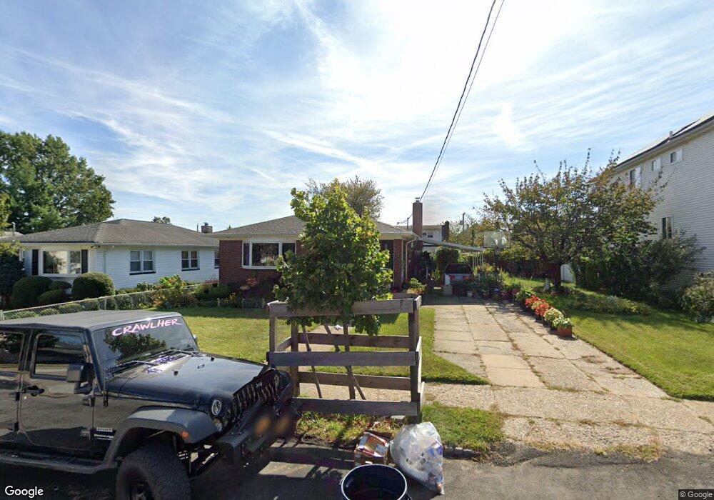 184 Melvin Ave, Staten Island, NY 10314 - photo 1