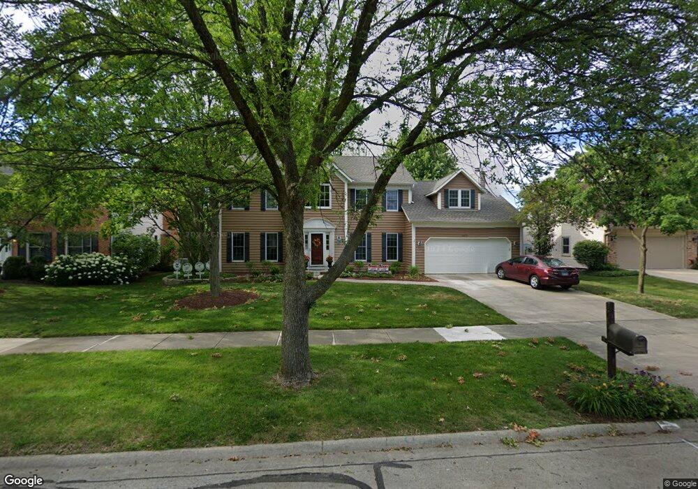 1471 Lantern Cir, Naperville, IL 60540 - photo 1