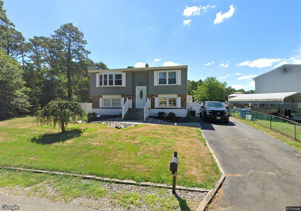 422 Cherokee Dr, Browns Mills, NJ 08015 - photo 1