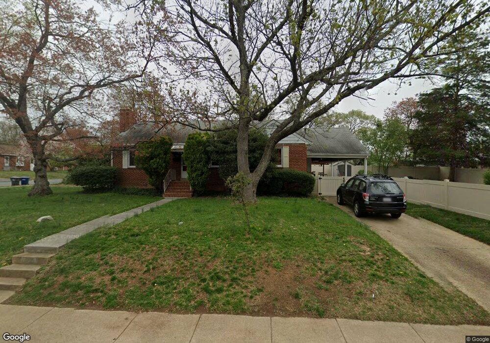 6116 Knollwood Dr, Falls Church, VA 22041 - photo 1