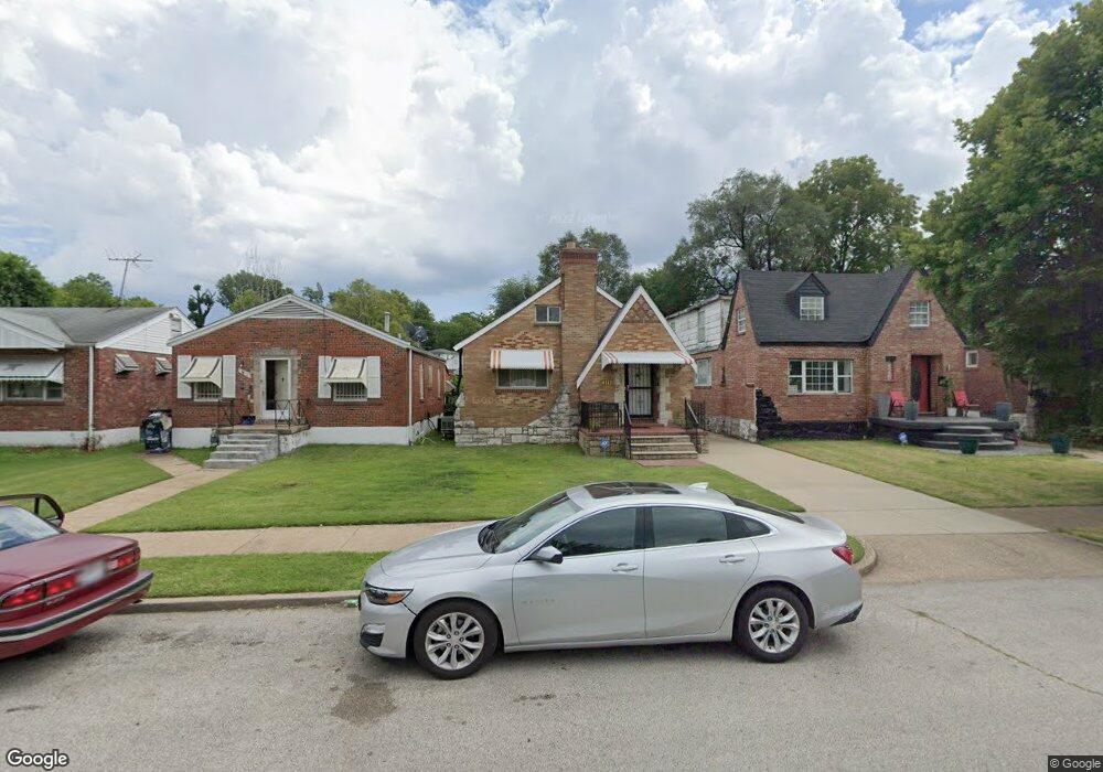 4512 Dryden Ave, Saint Louis, MO 63115 - photo 1