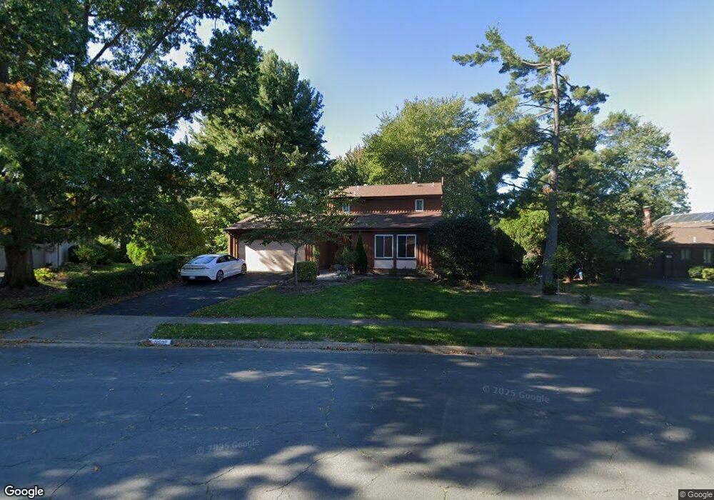 12602 Denmark Dr, Herndon, VA 20171 - photo 1