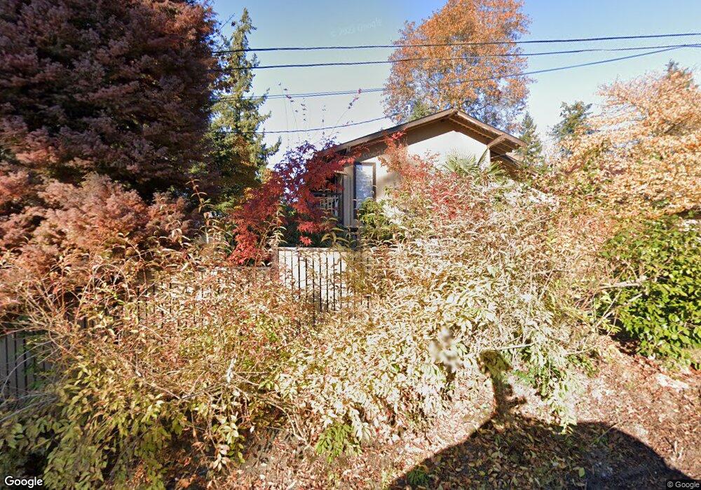 8412 SE 47th St, Mercer Island, WA 98040 - photo 1