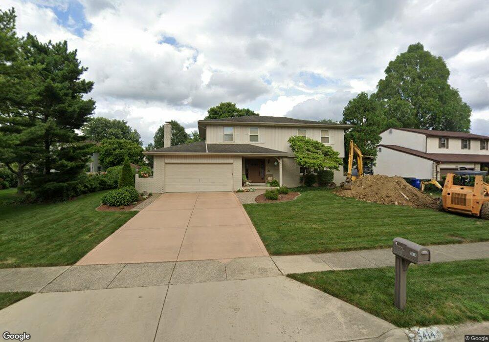 5414 Amy Ln, Columbus, OH 43235 - photo 1