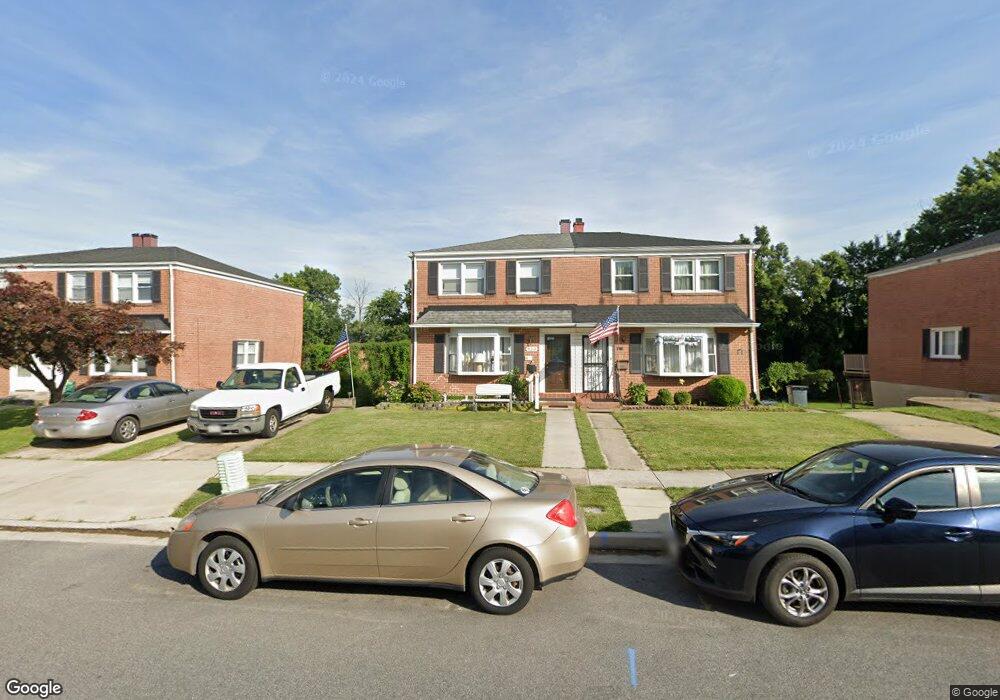 923 Grovehill Rd, Halethorpe, MD 21227 - photo 1