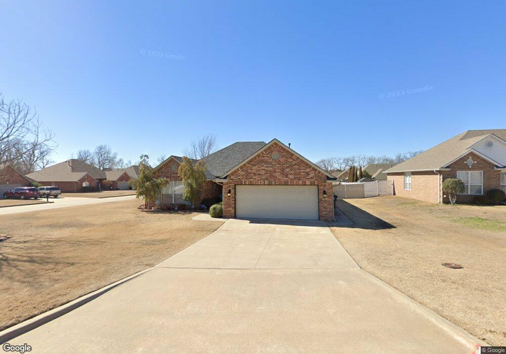 1506 Cedar Bend Ct, Shawnee, OK 74804 - photo 1