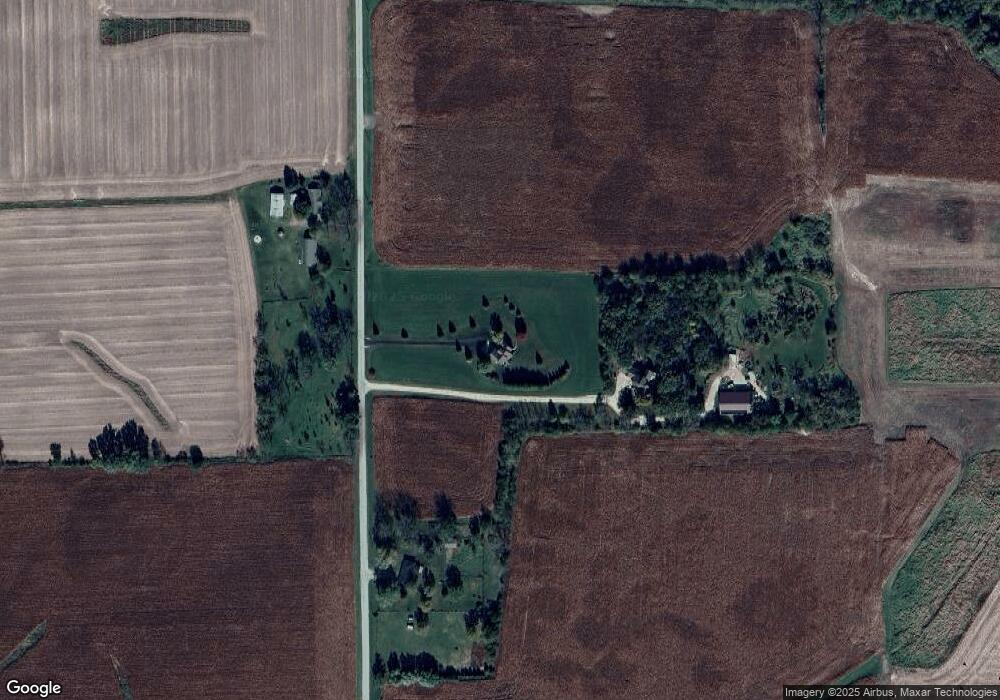 N9018 Benson Rd, Brooklyn, WI 53521 - photo 1