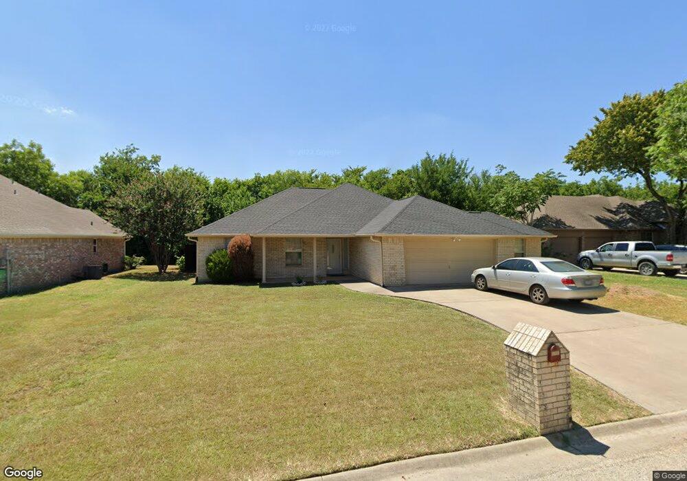 1103 Oxford Dr, Gainesville, TX 76240 - photo 1