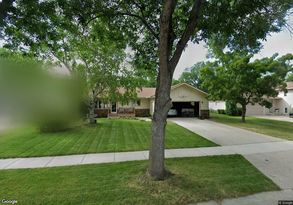 2818 1st St N, Fargo, ND 58102 - photo 1