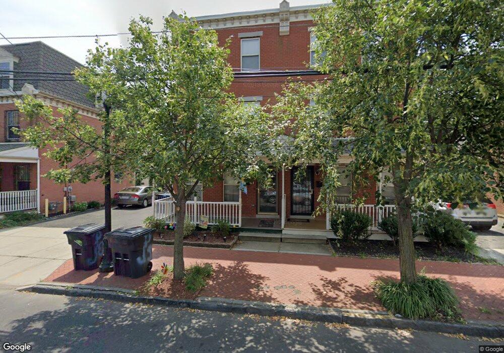 572 Washington St, Camden, NJ 08103 - photo 1