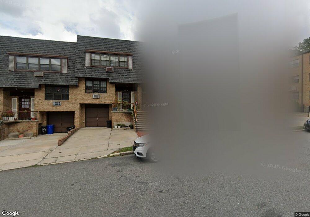 24039 70th Ave unit 16, Little Neck, NY 11362 - photo 1