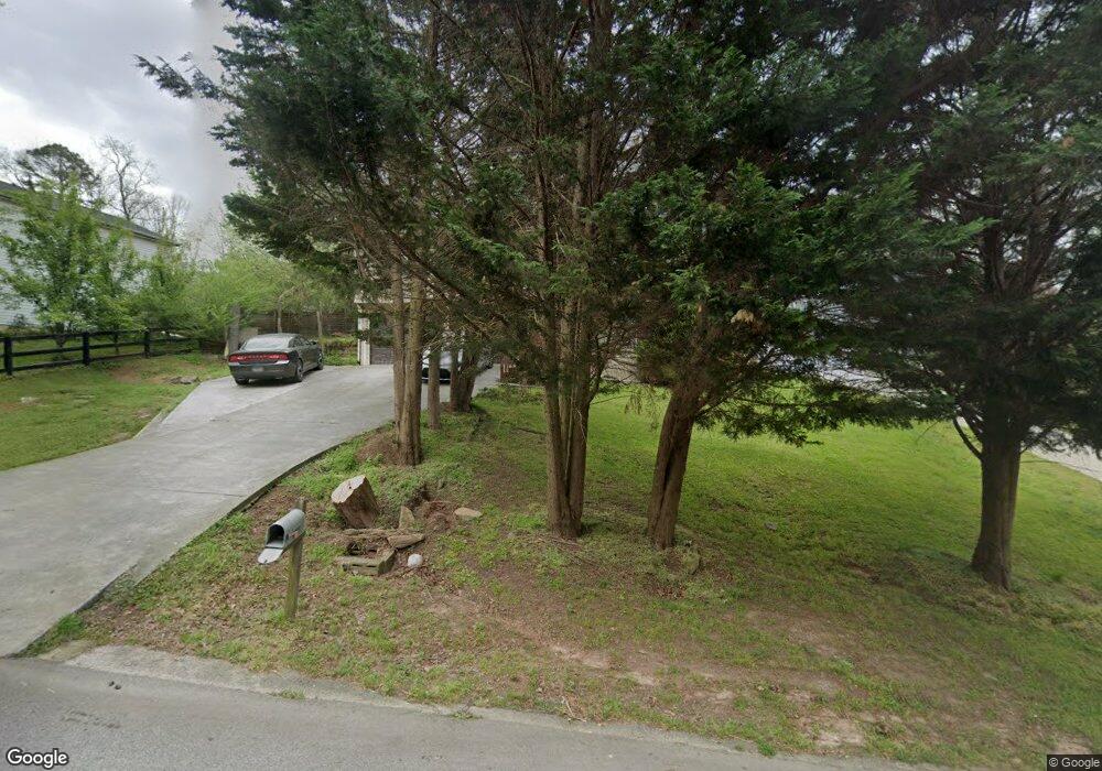 4303 Falcon Crest Dr, Flowery Branch, GA 30542 - photo 1