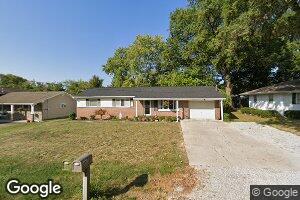 207 N John St, Teutopolis, IL 62467