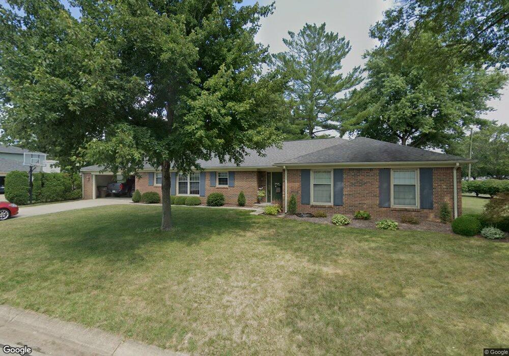 2725 Chestnut Ct, Columbus, IN 47201 - photo 1