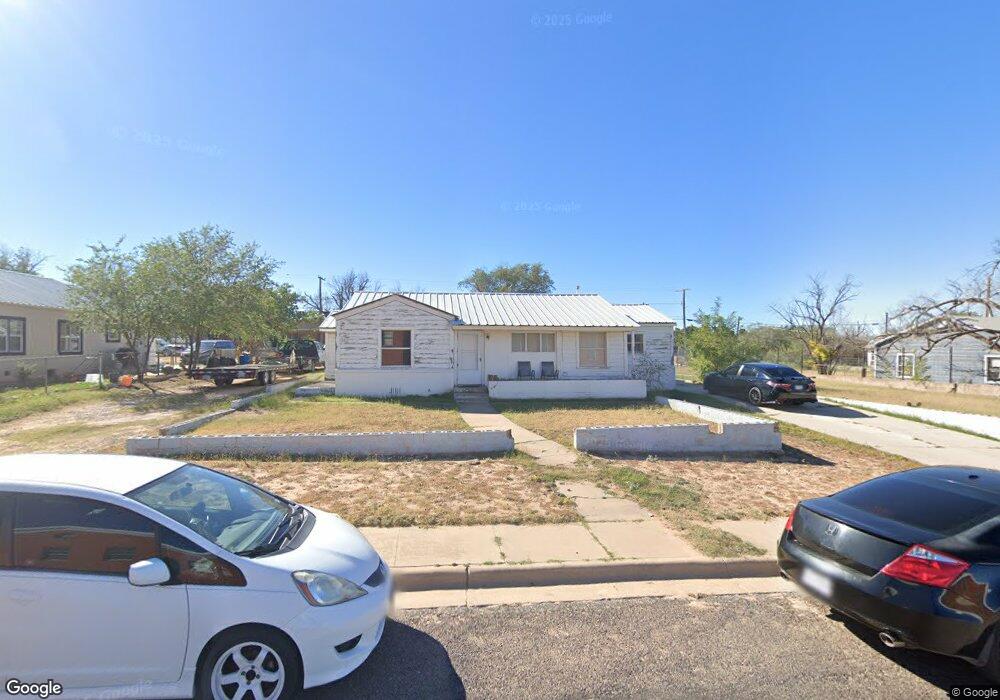 1104 Nolan St, Big Spring, TX 79720 - photo 1