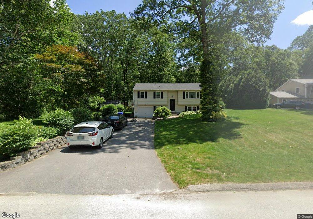 11 Woodridge Dr, Hudson, NH 03051 - photo 1