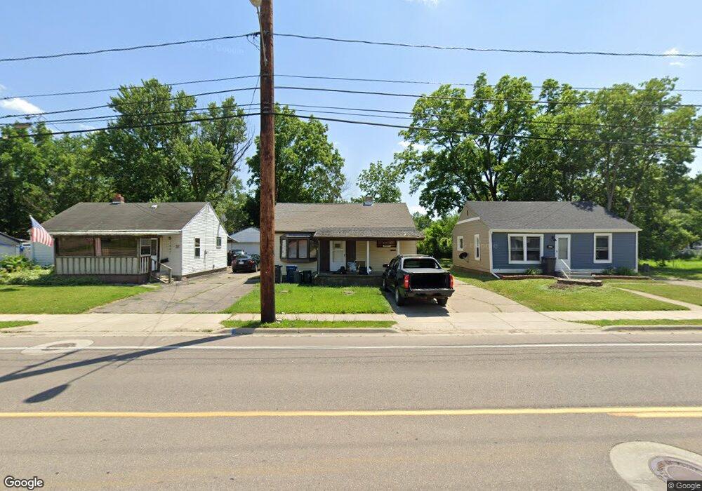 1235 W Atherton Rd, Flint, MI 48507 - photo 1
