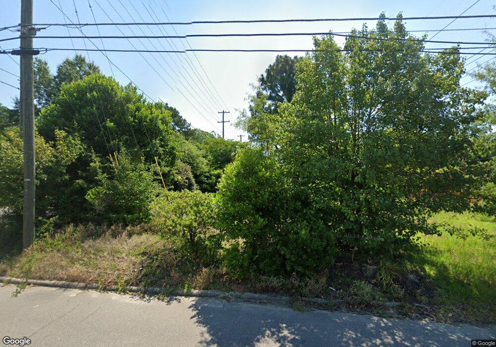 1102 S Caledonia Rd, Laurinburg, NC 28352 - photo 1