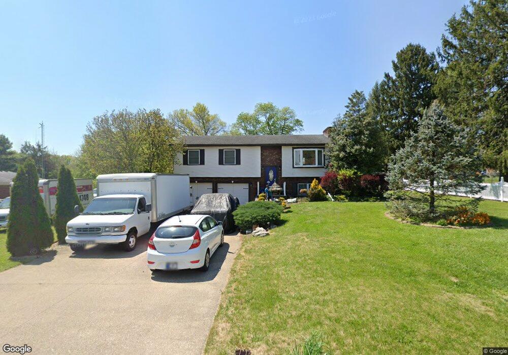 1203 Dant Dr, Georgetown, IN 47122 - photo 1