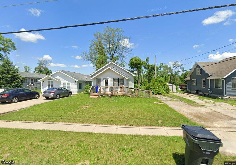 1850 1st Ave NW, Cedar Rapids, IA 52405 - photo 1