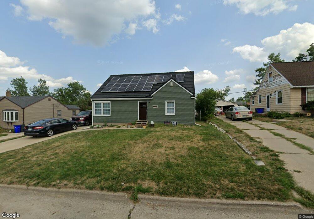 700 26th St SE, Cedar Rapids, IA 52403 - photo 1