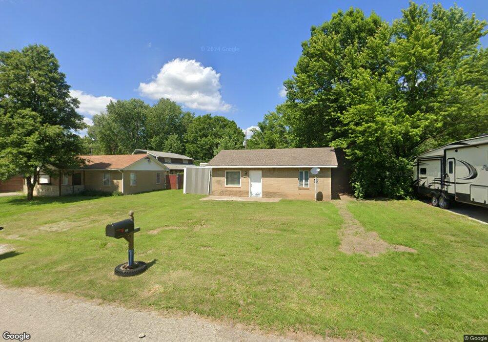 206 SW Terra Dr, Topeka, KS 66609 - photo 1