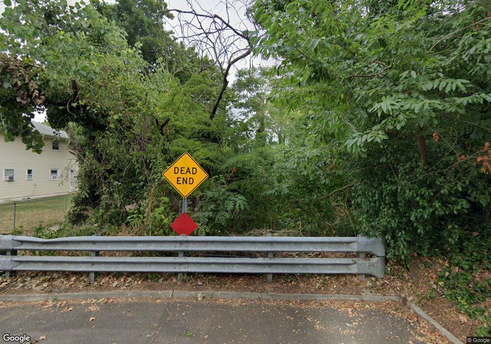 534 Jefferson St, West Hempstead, NY 11552 - photo 1