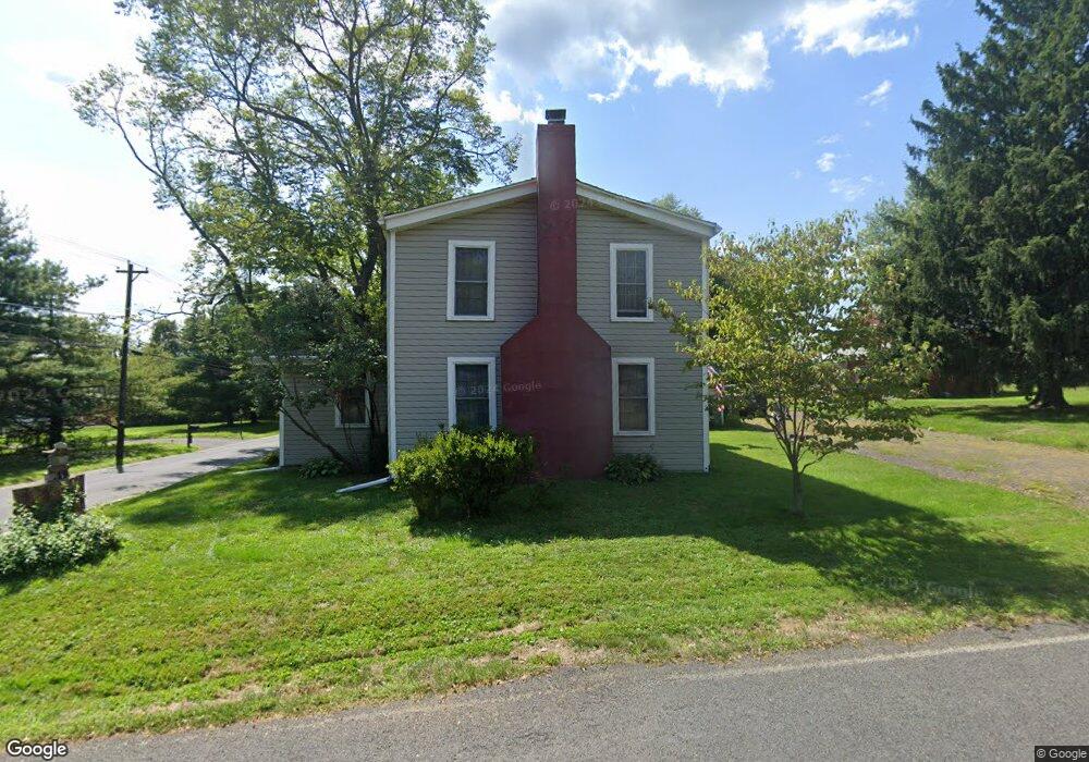 902 Cedar Ln, Newtown, PA 18940 - photo 1