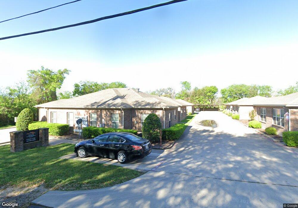 228 S Line St unit 104, Weatherford, TX 76086 - photo 1