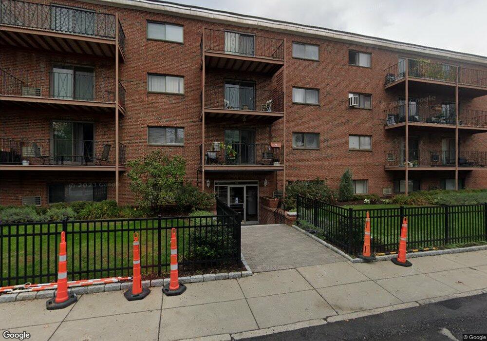 26 Waverly St unit 308, Brighton, MA 02135 - photo 1