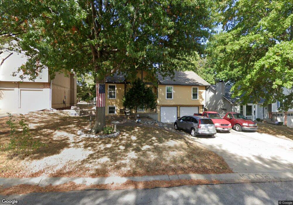 10208 W 48th St, Shawnee, KS 66203 - photo 1