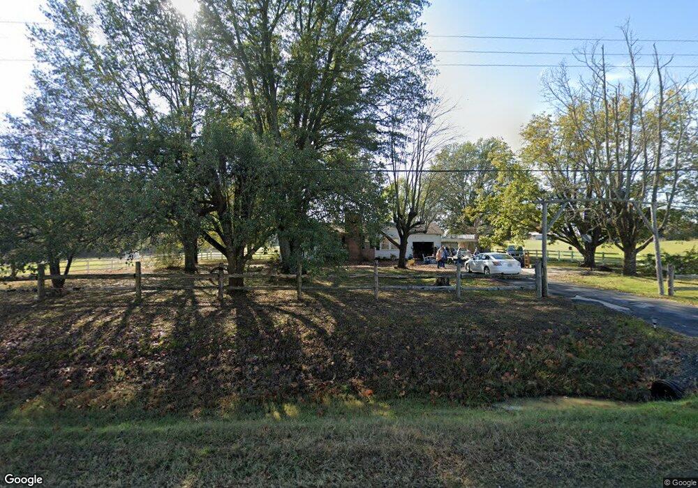 2035 Mulberry Highway 64 W, Mulberry, AR 72947 - photo 1