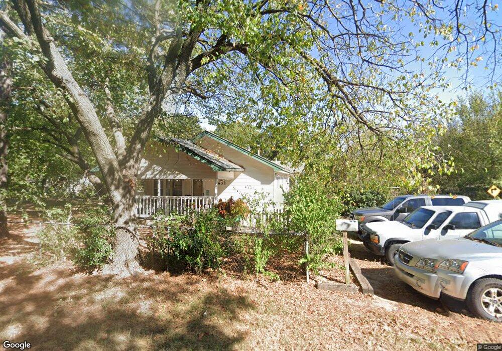 631 N Union Ave, Shawnee, OK 74801 - photo 1