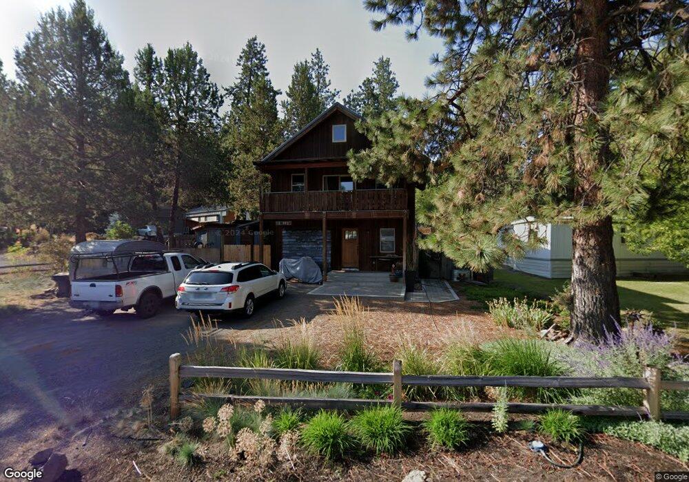 19995 Alderwood Cir, Bend, OR 97702 - photo 1