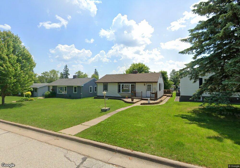 5706 Oneida St, Duluth, MN 55804 - photo 1