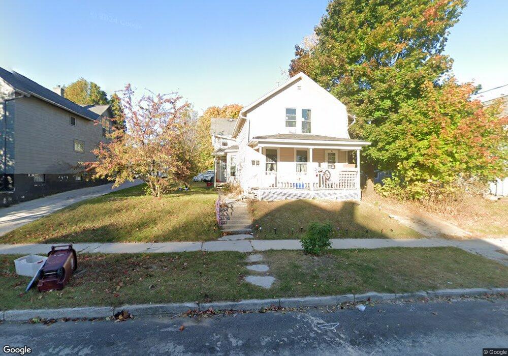 728 N 7th St, Manitowoc, WI 54220 - photo 1