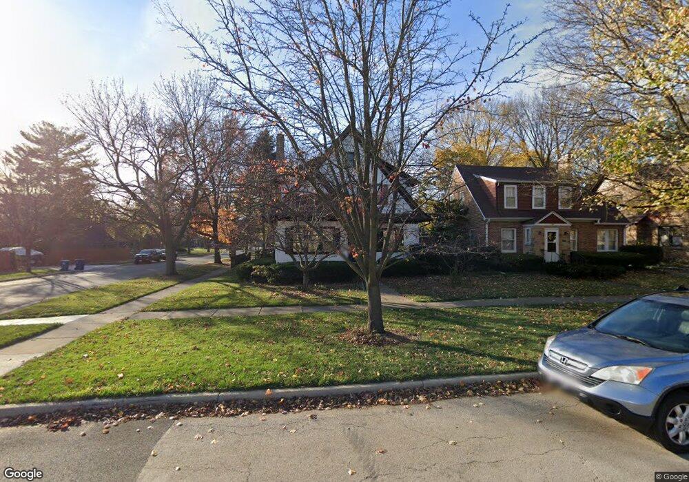 165 S Commonwealth Ave, Aurora, IL 60506 - photo 1