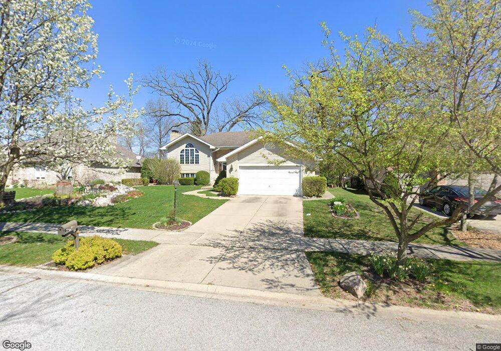 2915 Painted Leaf Dr, Crown Point, IN 46307 - photo 1