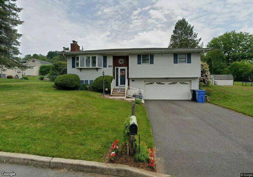 873 Williams Ave, Walnutport, PA 18088 - photo 1