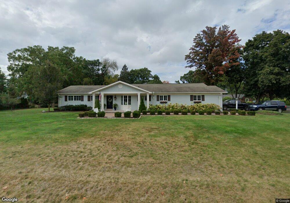 4726 Pickering Rd, Bloomfield Hills, MI 48301 - photo 1