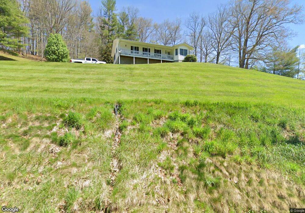 138 Jr Pate Rd, Burnsville, NC 28714 - photo 1